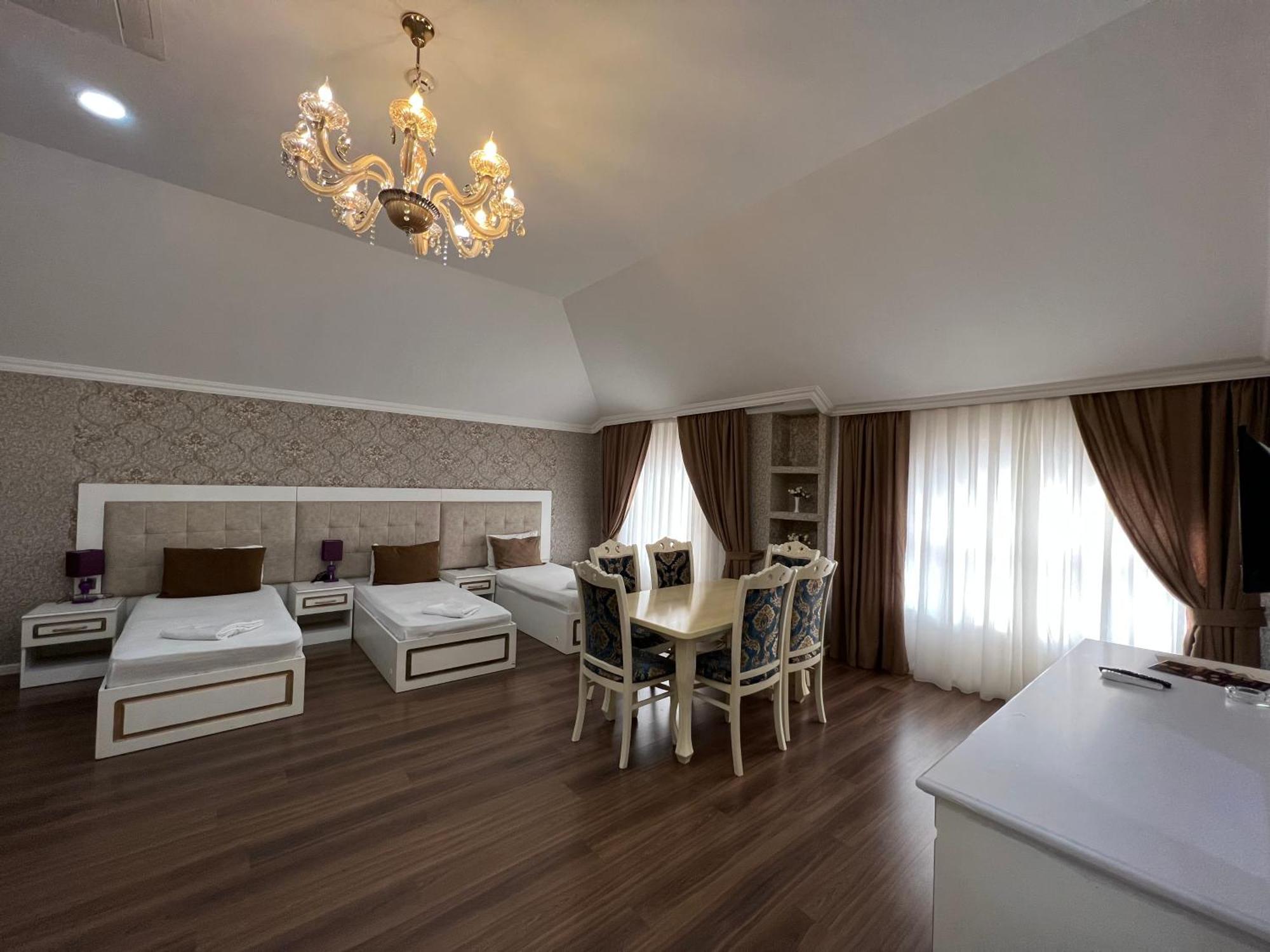 Mensen Hotel Baku Extérieur photo